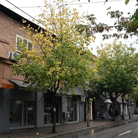 公寓 Rent 2 地拉那