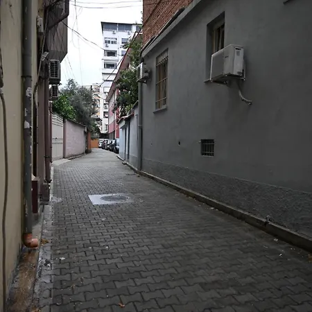 Rent 2 * Tirana